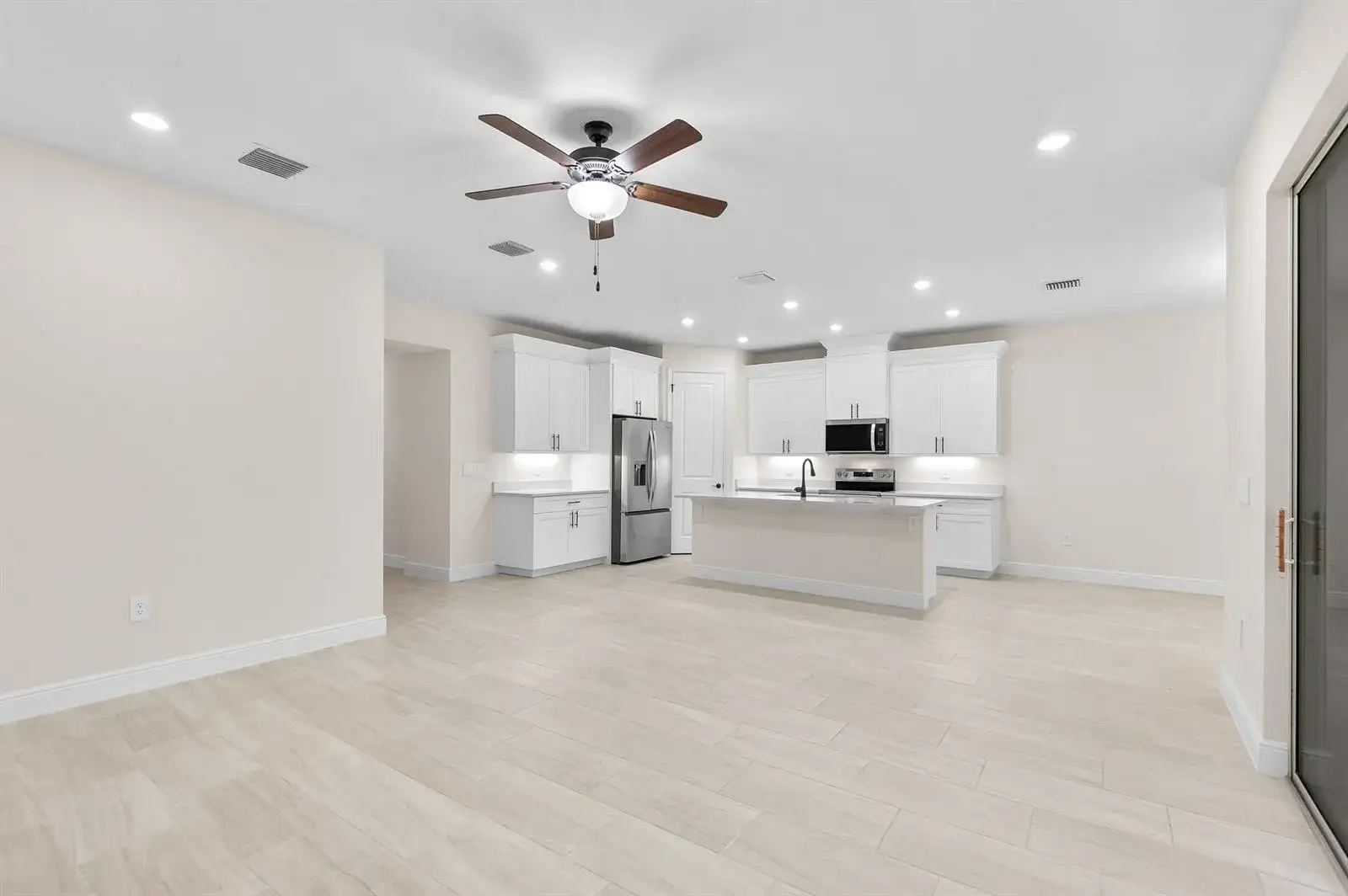 371 Miller Road, Sanford FL 32773 photo 4