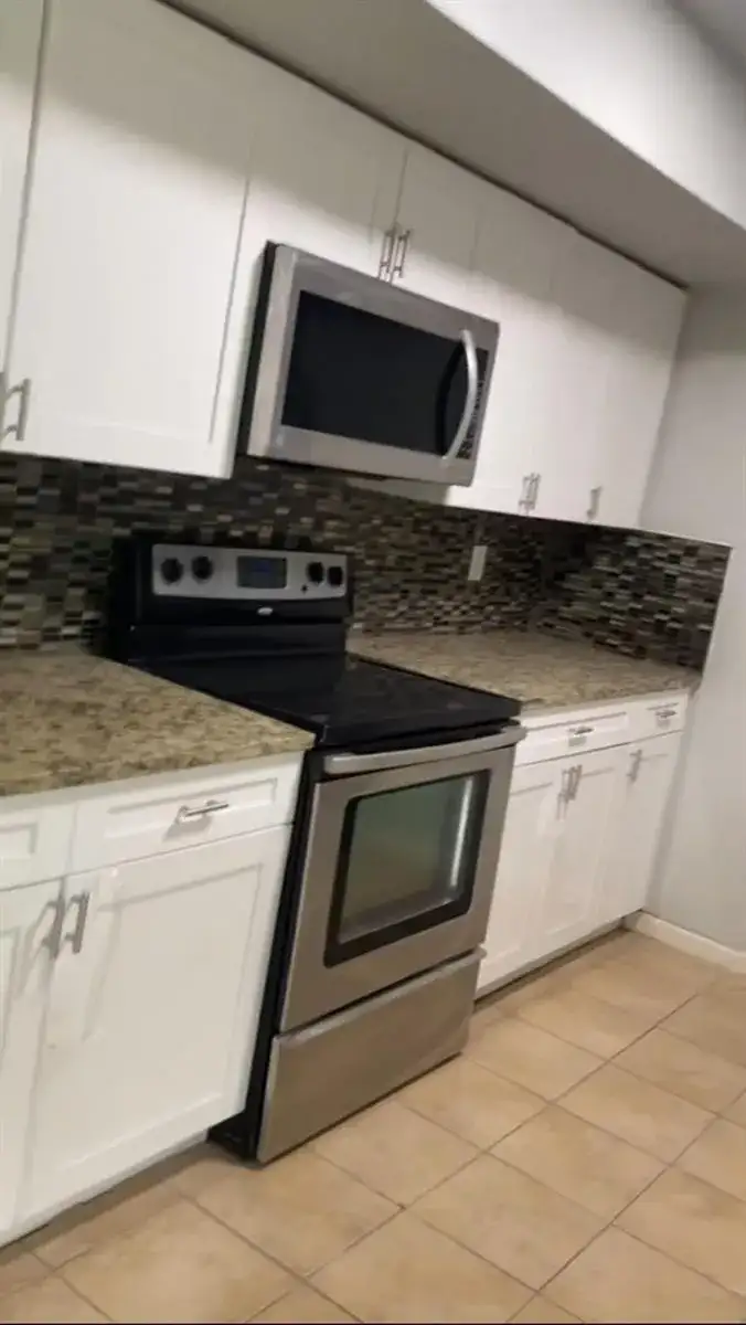 5298 Deleon Avenue, Fort Pierce FL 34951 photo 3