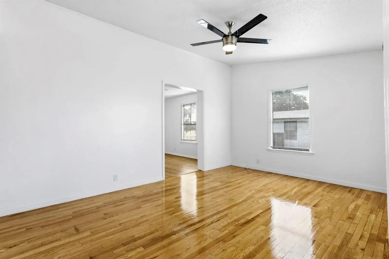 1464 W 32nd Street, Riviera Beach FL 33404 photo 4
