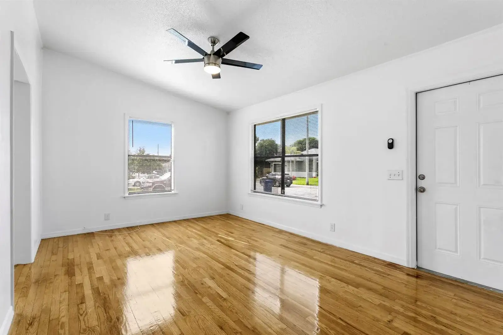 1464 W 32nd Street, Riviera Beach FL 33404 photo 5