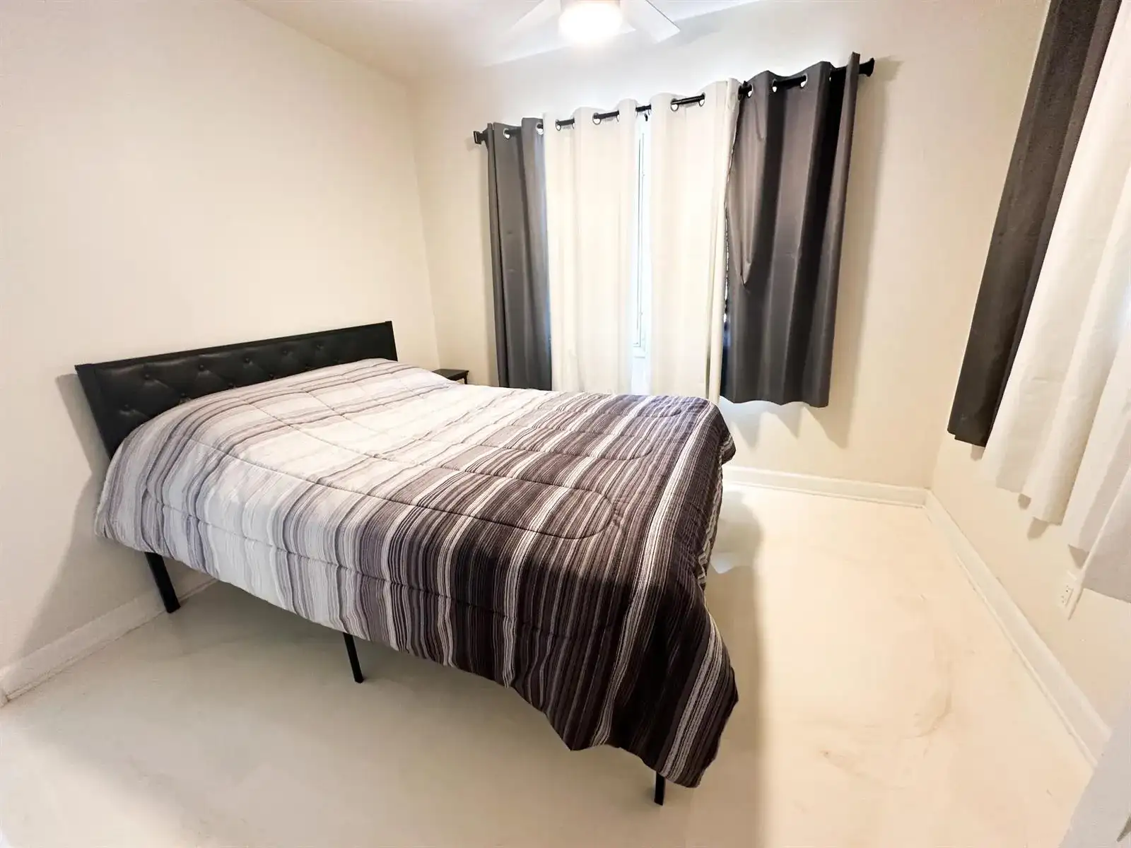 825 NE 6th Street # 2, Hallandale Beach FL 33009 photo 5