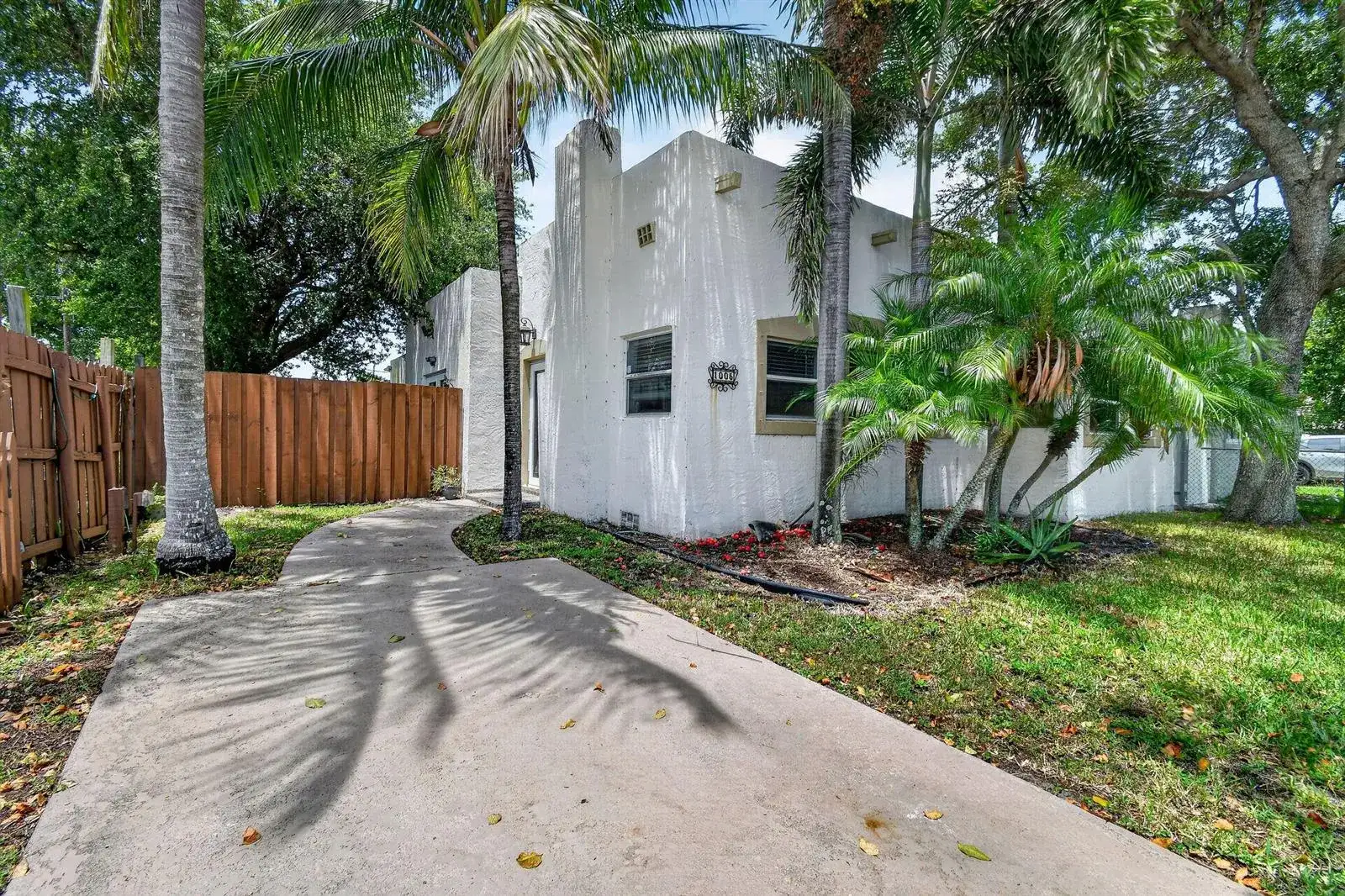 1005 Selkirk Street, West Palm Beach FL 33405 photo 3