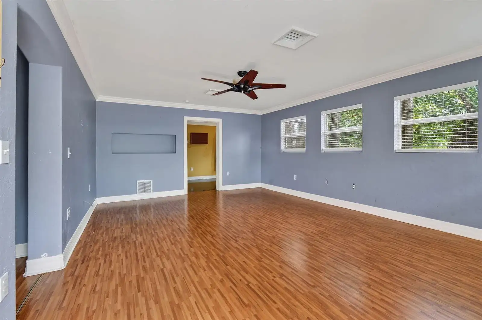 1005 Selkirk Street, West Palm Beach FL 33405 photo 4