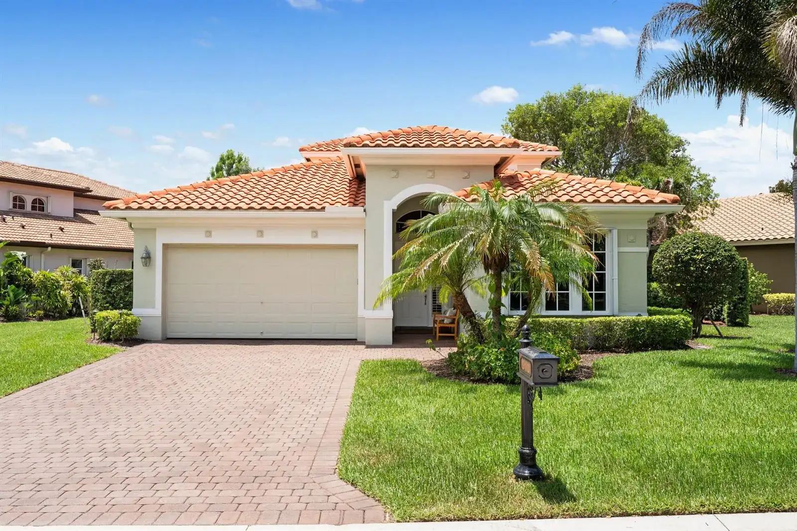 910 SW Palm Cove Drive, Palm City FL 34990 photo 4