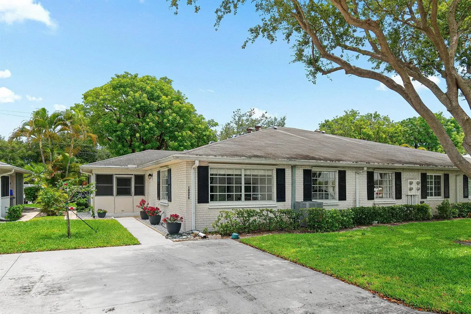 10098 S 40th Drive S, Boynton Beach FL 33436 photo 2