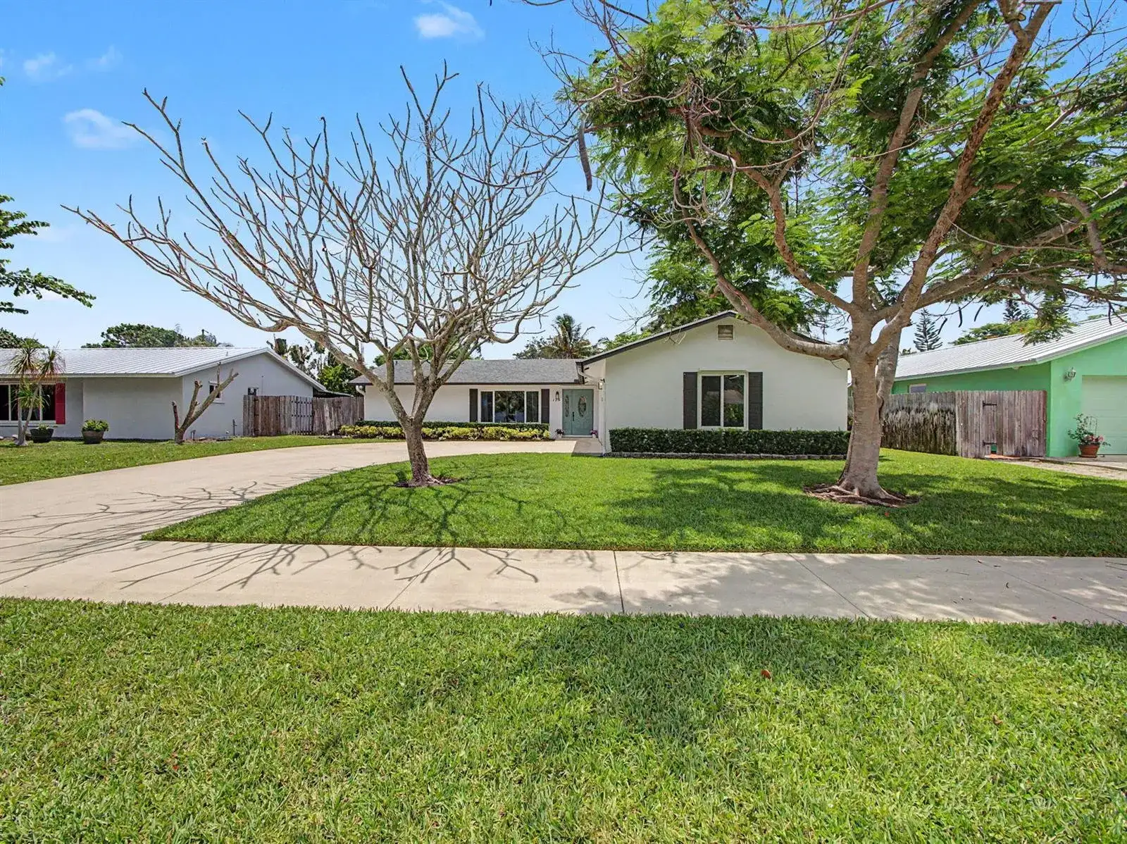 126 Chapel Lane, Tequesta FL 33469 photo 3