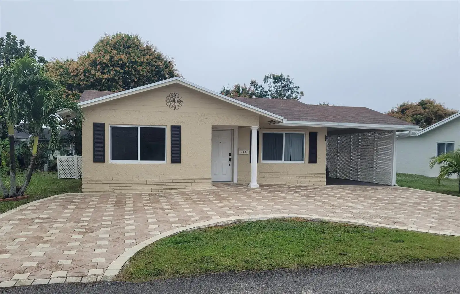 7613 NW 68th Terrace, Tamarac FL 33321 photo 2