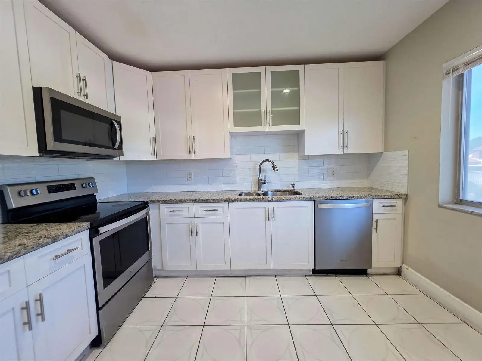 6289 Lear Drive # 203, Lake Worth FL 33462 photo 2