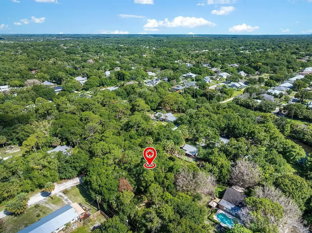 564 30th Avenue SW, Vero Beach FL 32968 photo 2