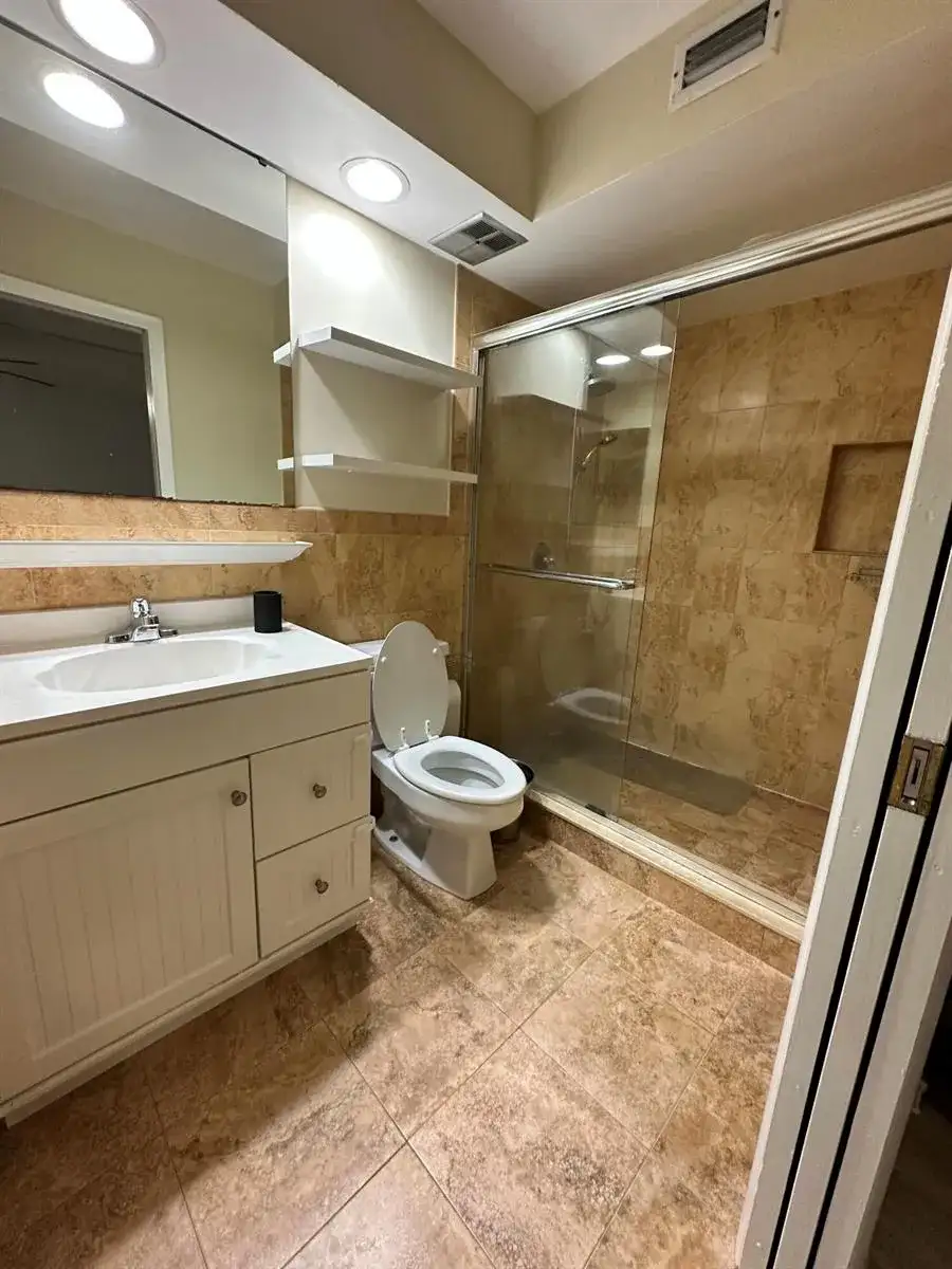 4823 NW 9th Avenue, Deerfield Beach FL 33064 photo 5