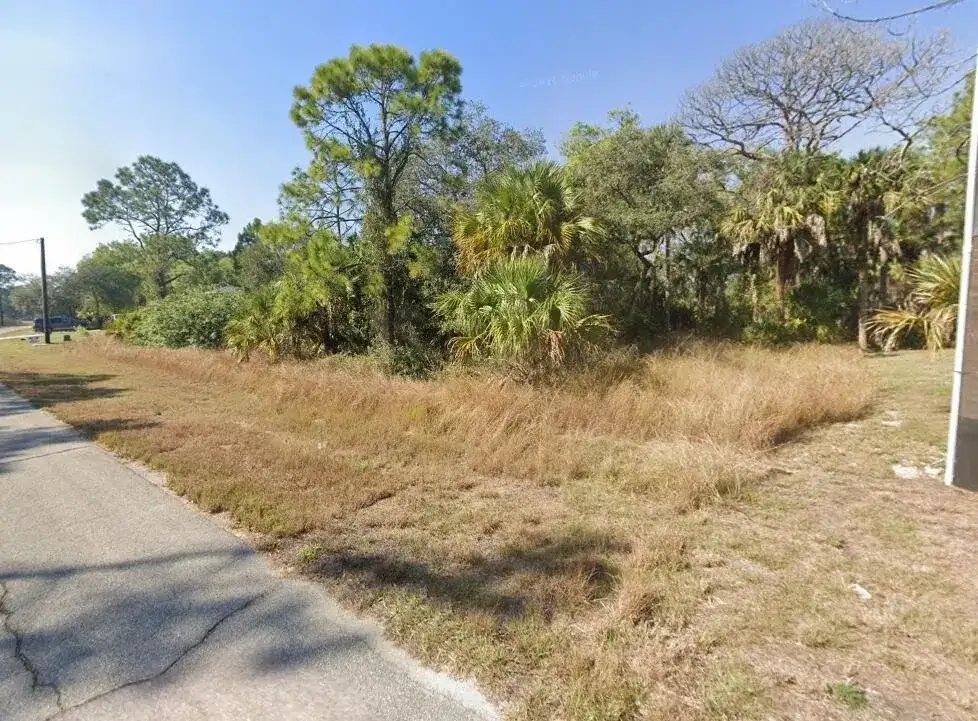 108 Pixie Avenue, FL 33935 photo 2