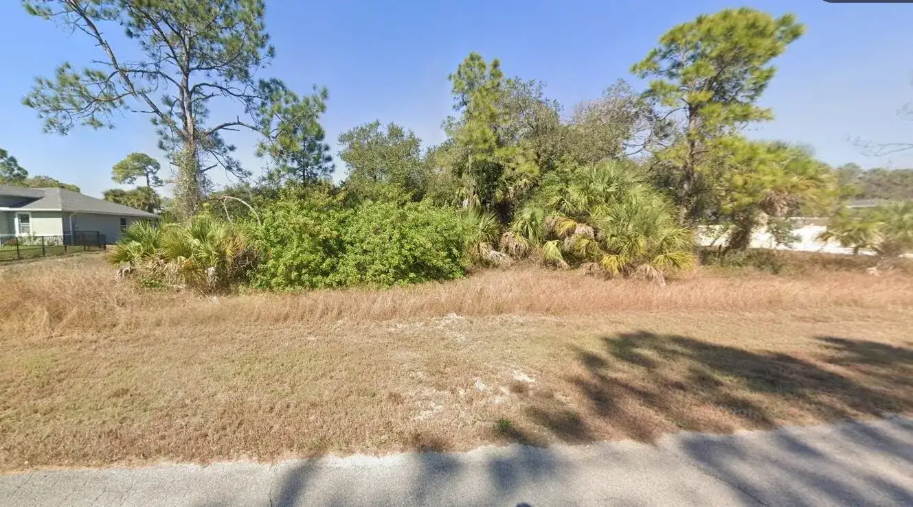 106 Pixie Avenue, FL 33935 photo 5