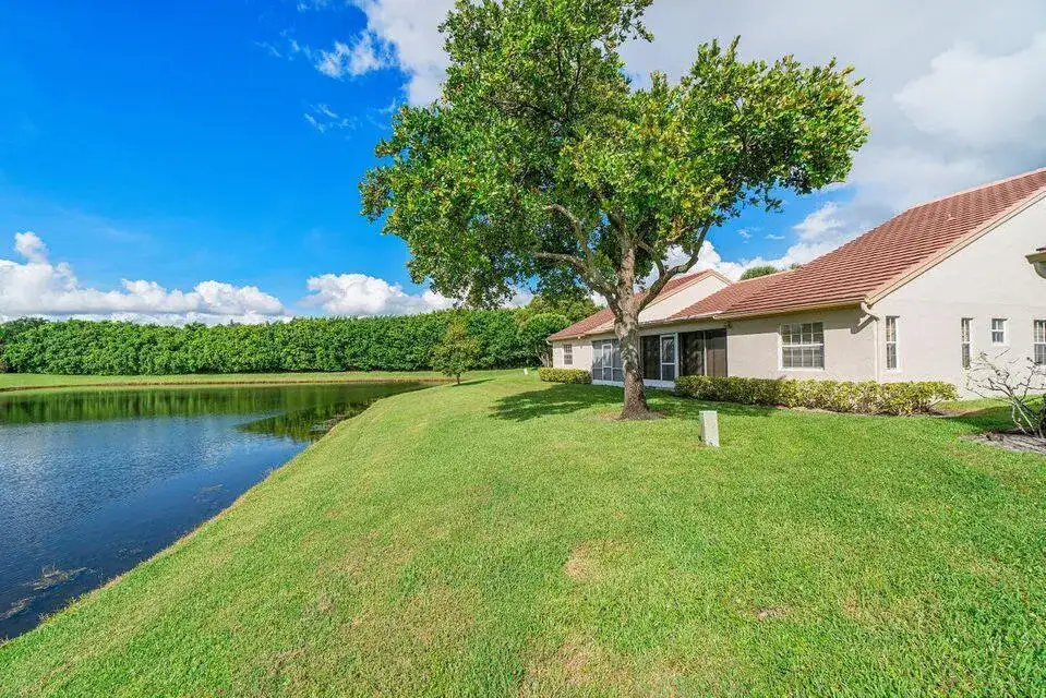 7922 Sandy Pointe Drive, Delray Beach FL 33446 photo 3
