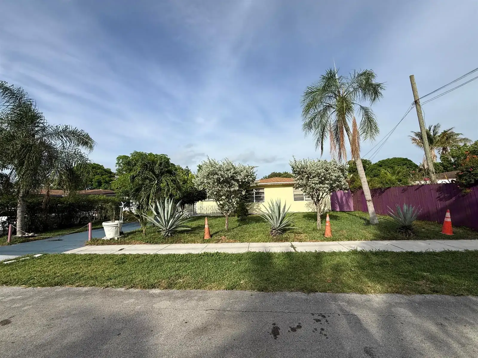 124 NW 45th Avenue, Plantation FL 33317 photo 3