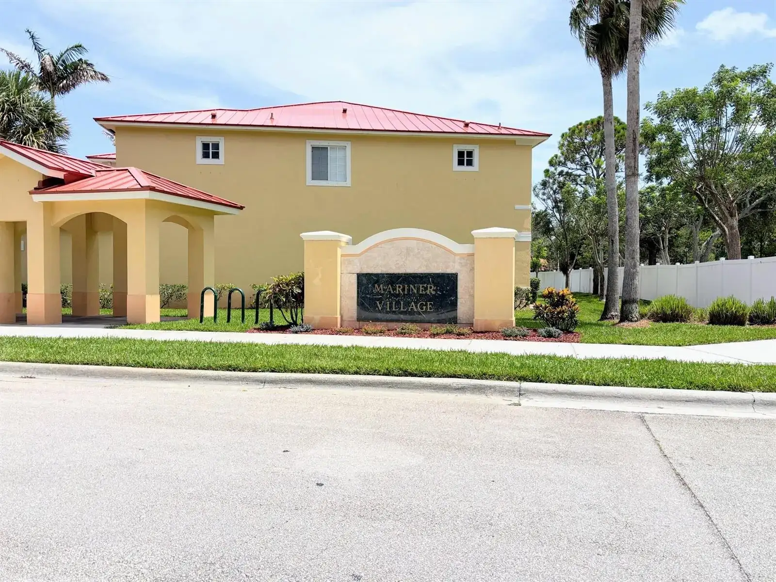 5088 SE Mariner Garden Circle, Stuart FL 34997 photo 2