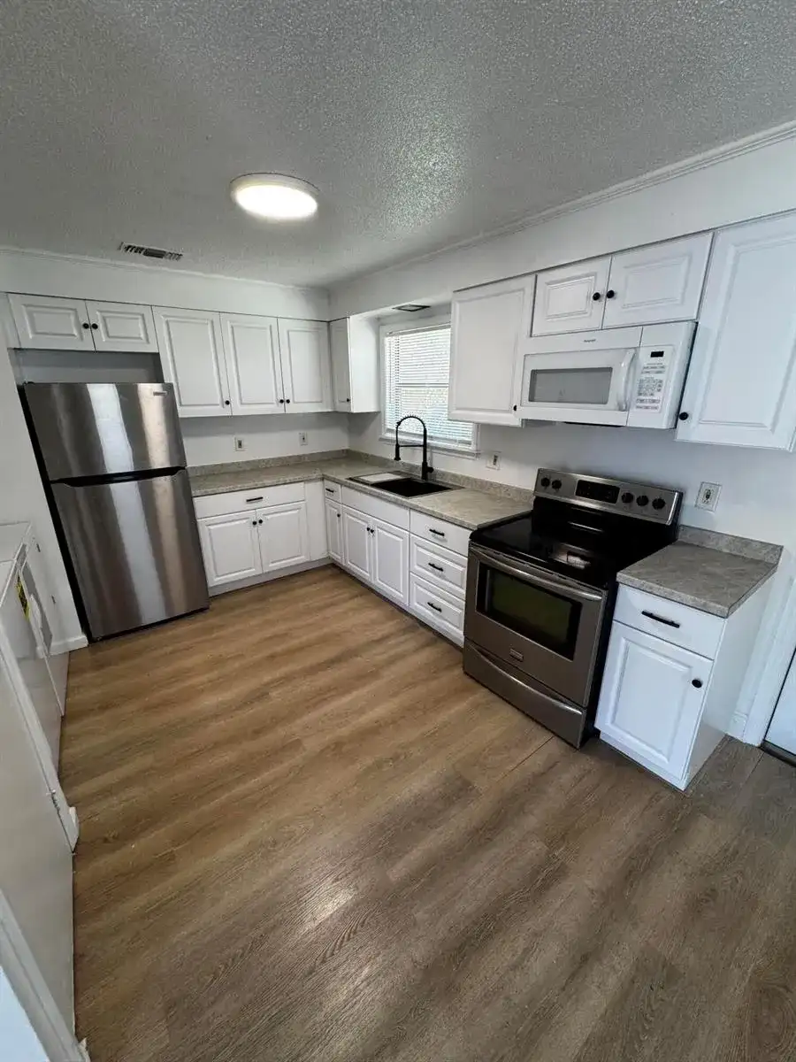 1464 W 32nd Street, Riviera Beach FL 33404 photo 3