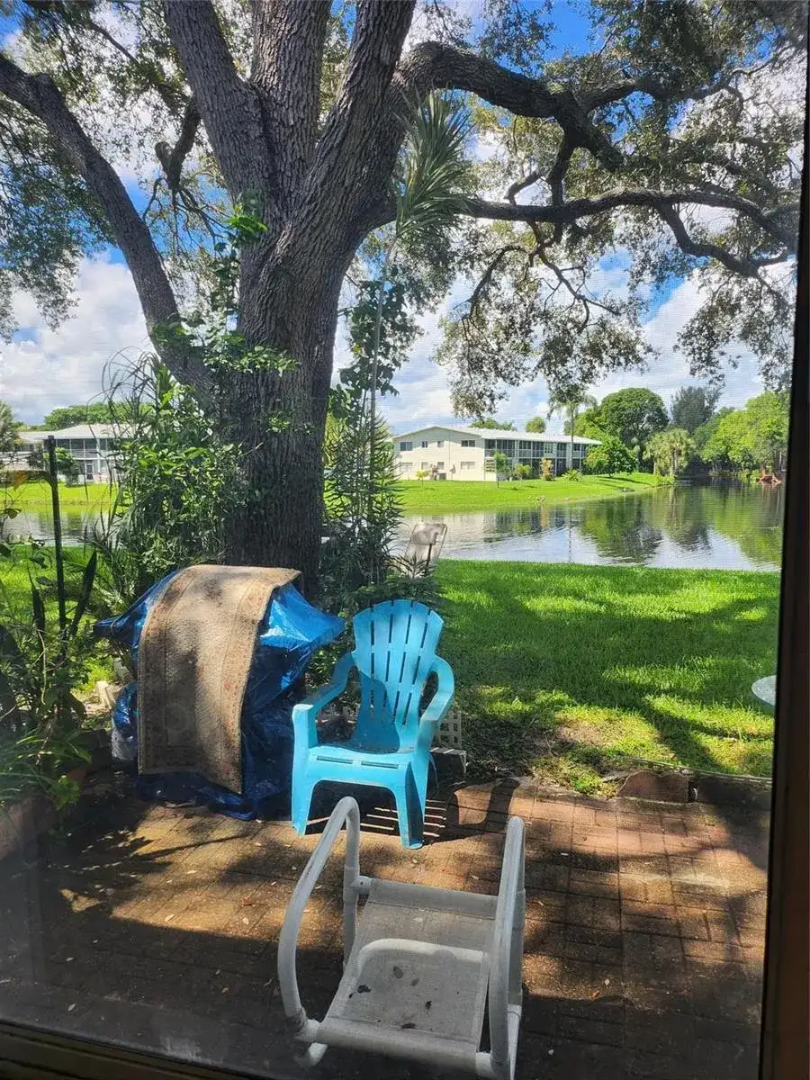 104 Westbury E, Deerfield Beach FL 33442 photo 2