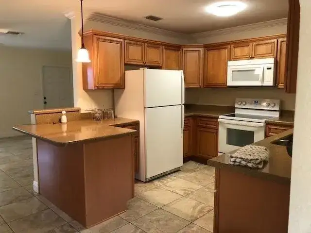 18966 SE Southgate Drive, Jupiter FL 33469 photo 2