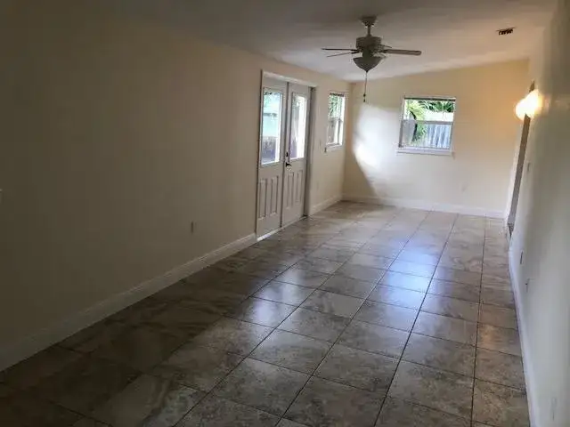 18966 SE Southgate Drive, Jupiter FL 33469 photo 5