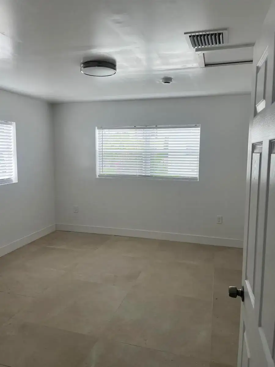 701 S C Street, FL 33460 photo 3