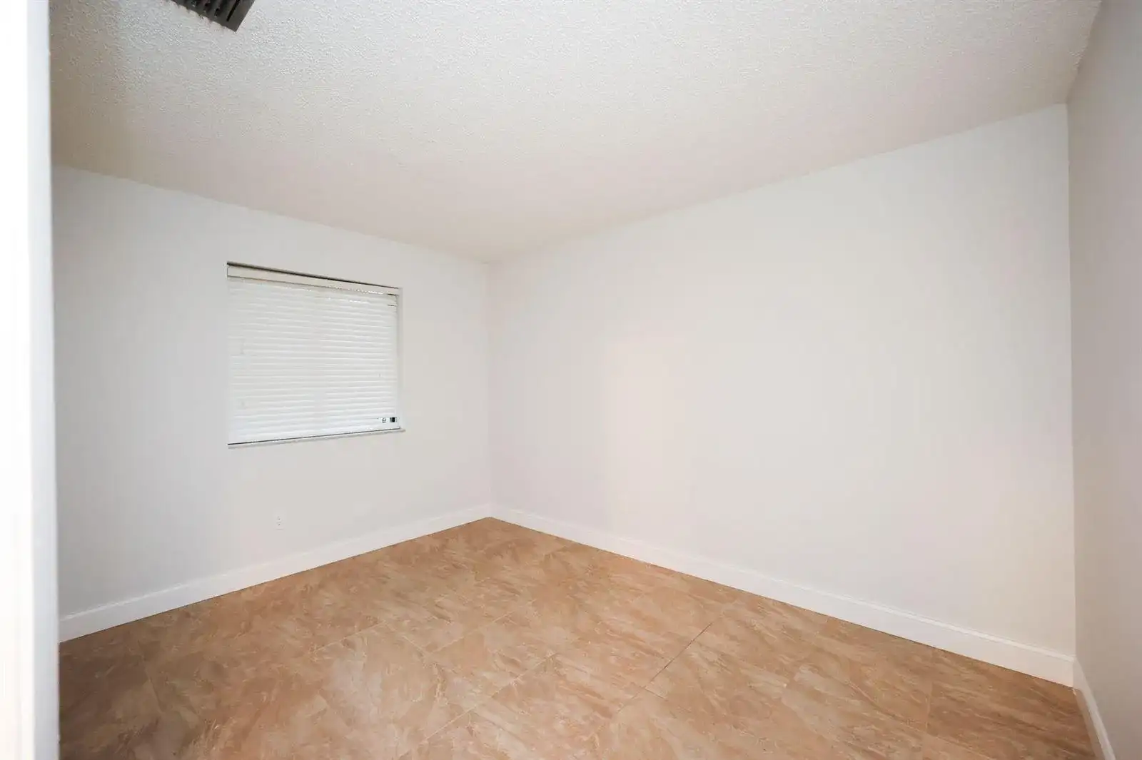 10127 E Boca Bend E # B2, Boca Raton FL 33428 photo 2