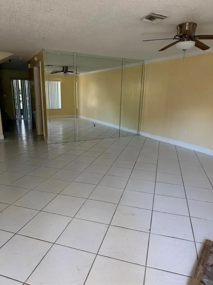 9741 NW 37th Street, Sunrise FL 33351 photo 3