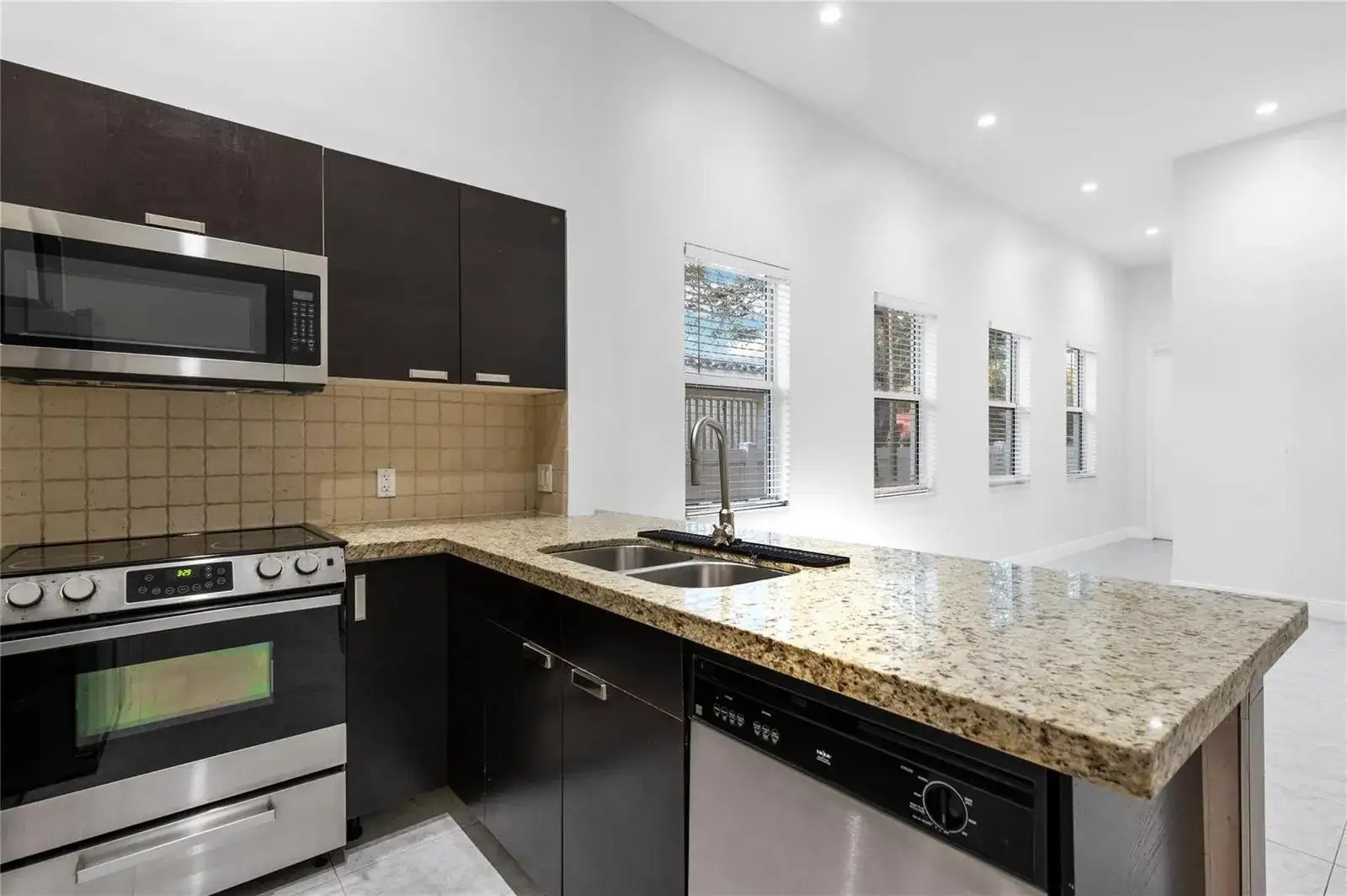316 SW 16th Street # B, Fort Lauderdale FL 33315 photo 4