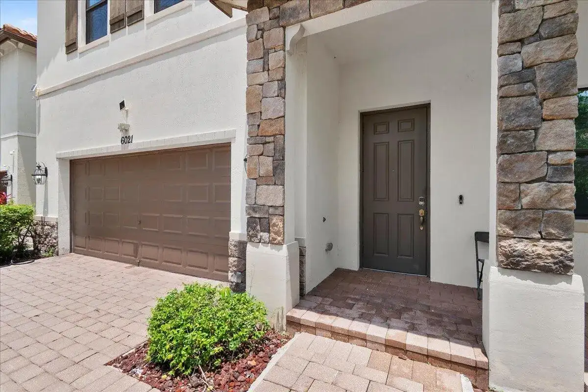 6021 Night Heron Court, FL 33415 photo 2