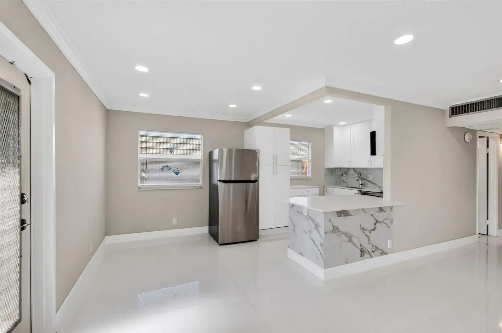 429 Flanders I, Delray Beach FL 33484 photo 4