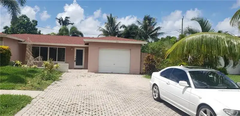98 Seminole Lane, Boca Raton FL 33487 photo 3