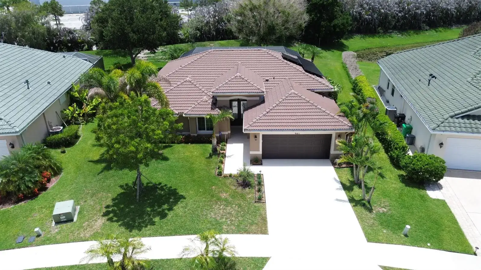 421 SW Crabapple Cove, Port St. Lucie FL 34986 photo 3