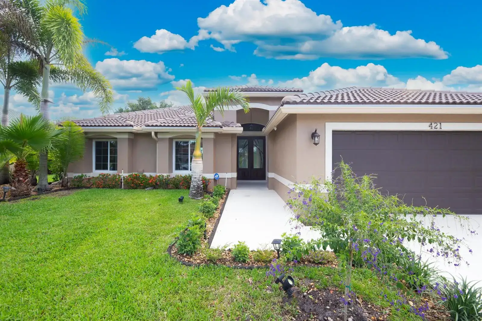421 SW Crabapple Cove, Port St. Lucie FL 34986 photo 4