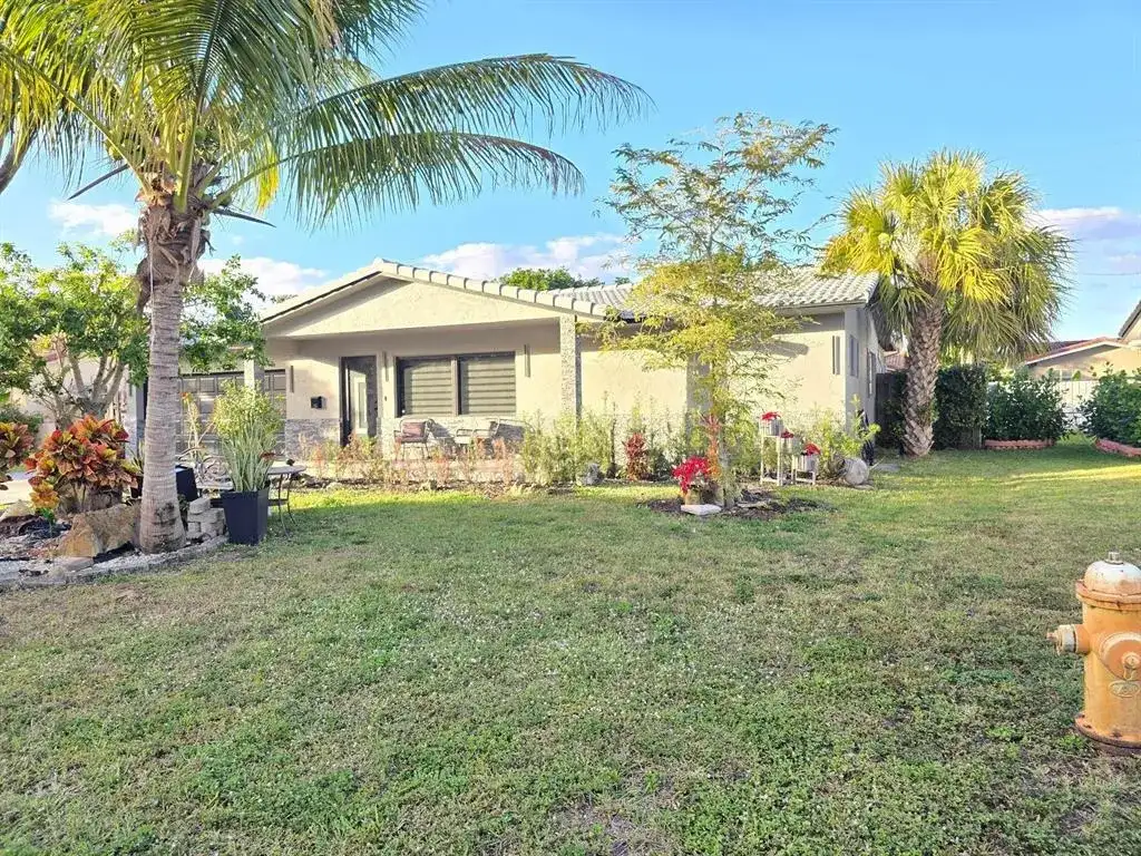 7811 NW 40th Court NW, Coral Springs FL 33065 photo 2