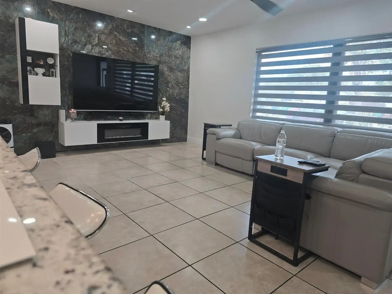 7811 NW 40th Court NW, Coral Springs FL 33065 photo 3
