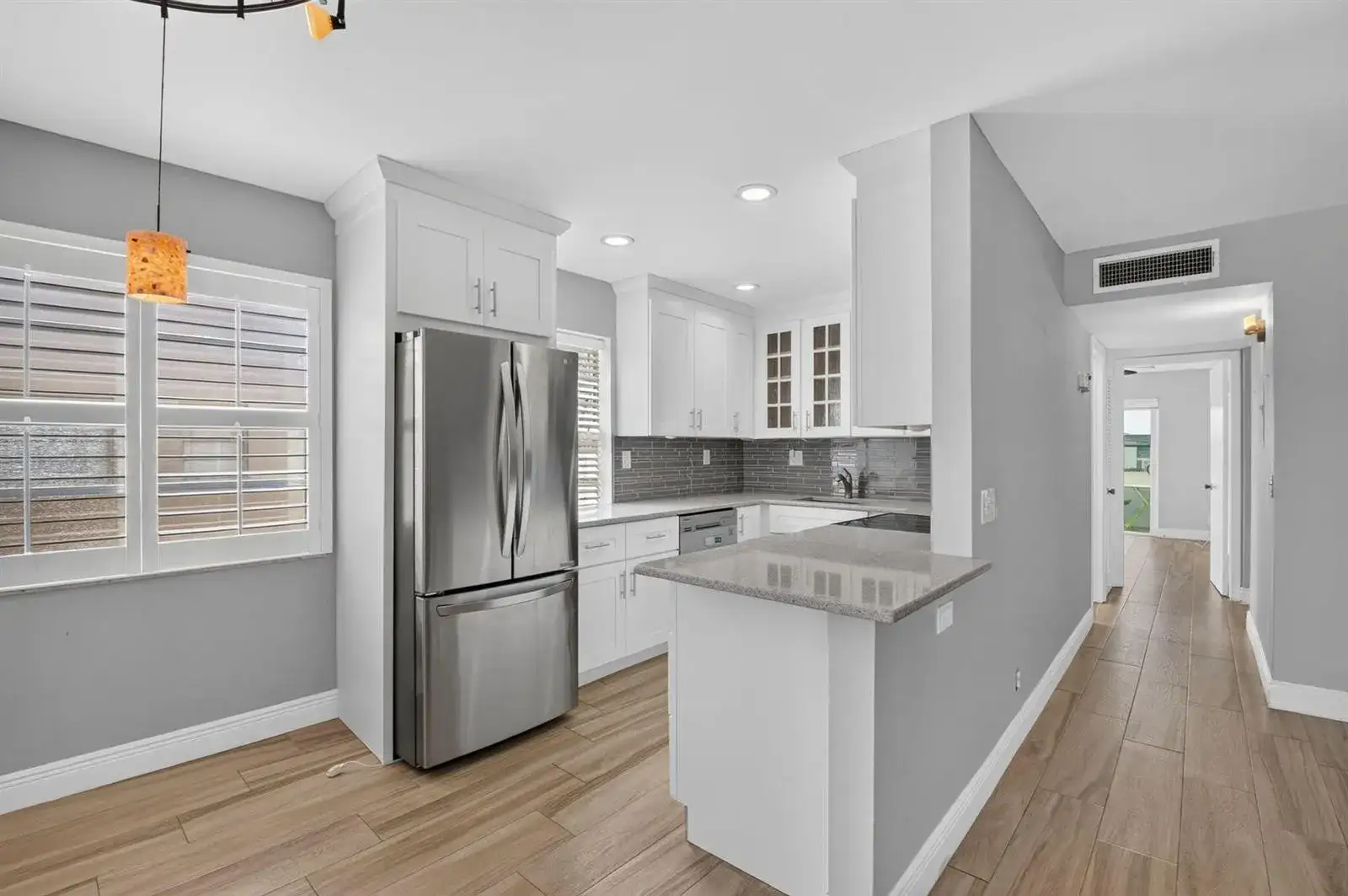 374 Capri H, Delray Beach FL 33484 photo 2