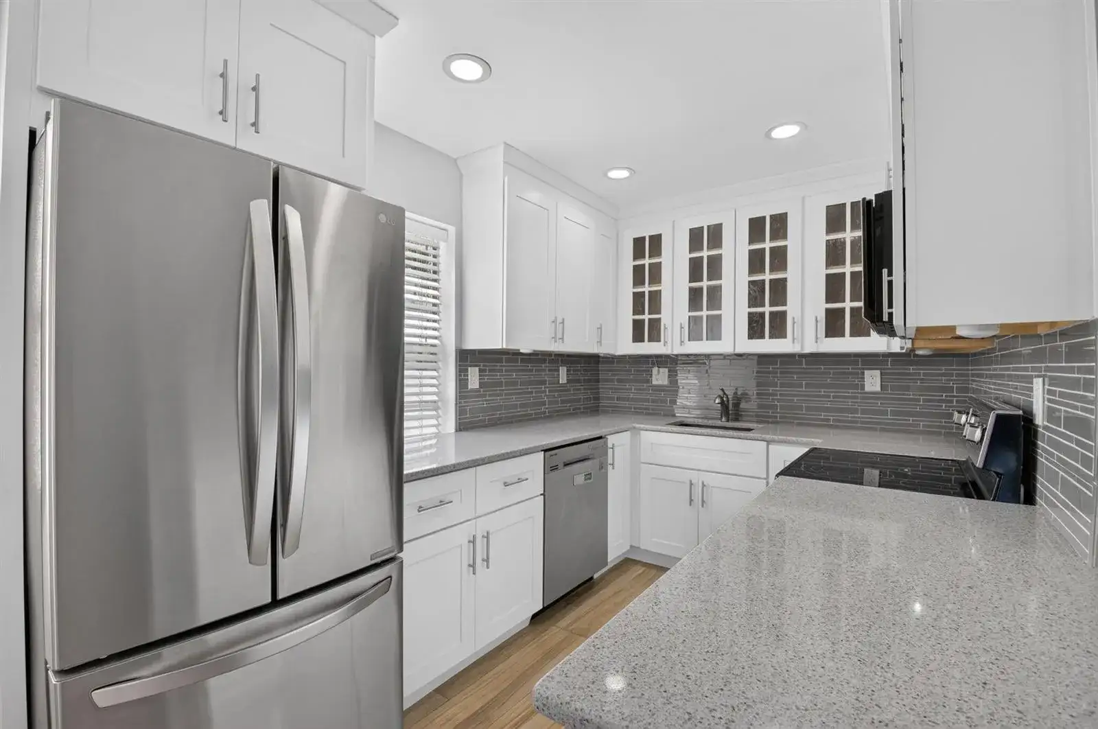 374 Capri H, Delray Beach FL 33484 photo 4