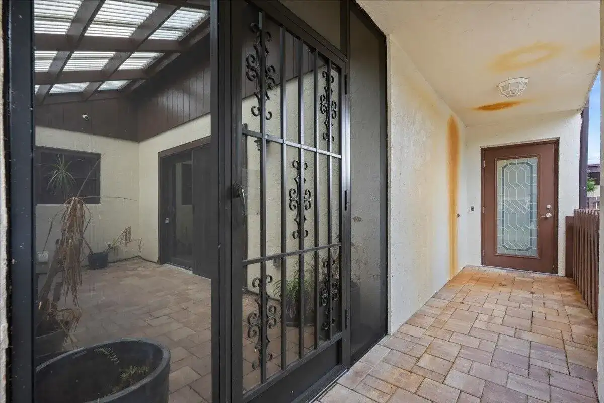 6774 Wheaton Lane, Lake Worth FL 33467 photo 3