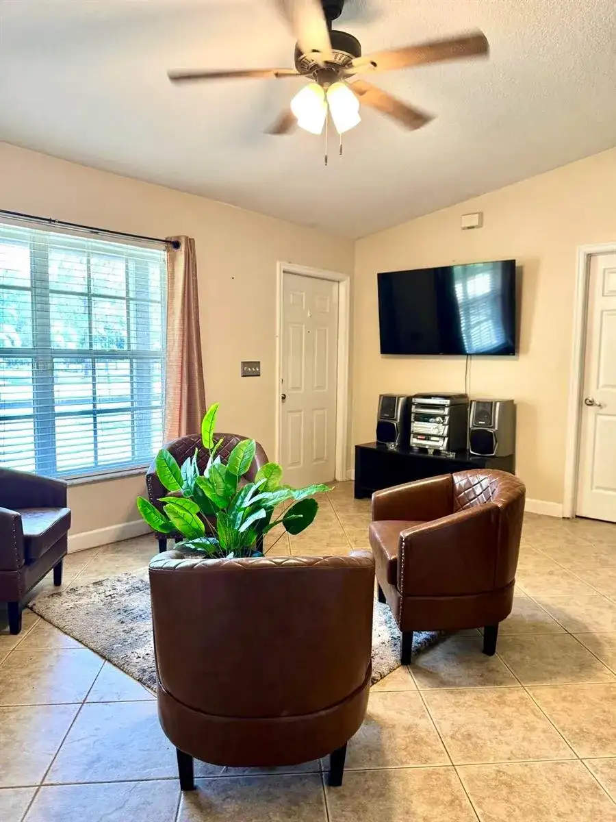 16298 90th Street N, FL 33470 photo 2