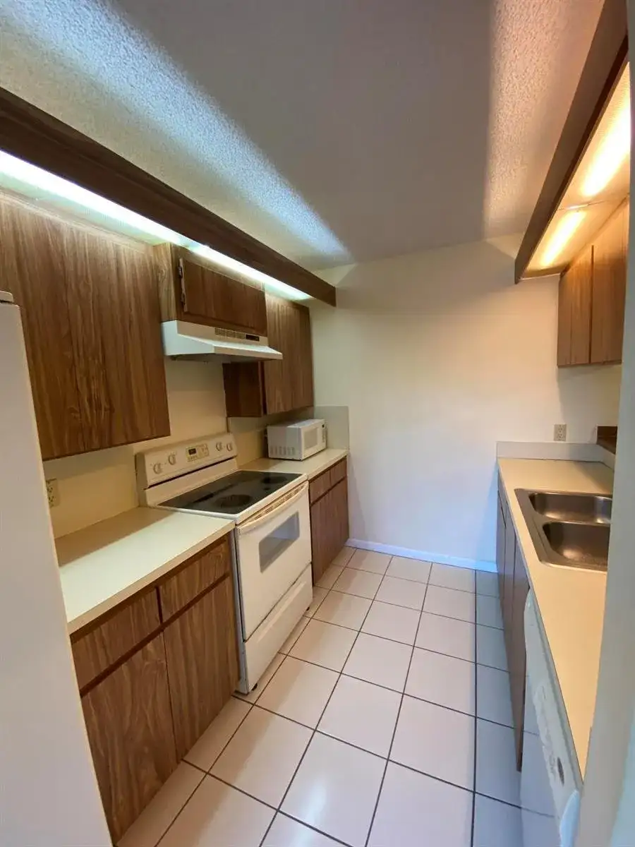 1603 16th Way, West Palm Beach FL 33407 photo 5