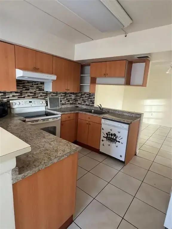 15690 SW 82nd Circle Lane # 12, Miami FL 33193 photo 5