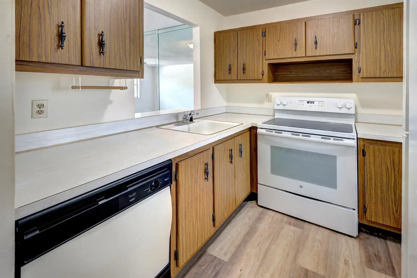 420 SE 2nd Avenue # 23, Deerfield Beach FL 33441 photo 4