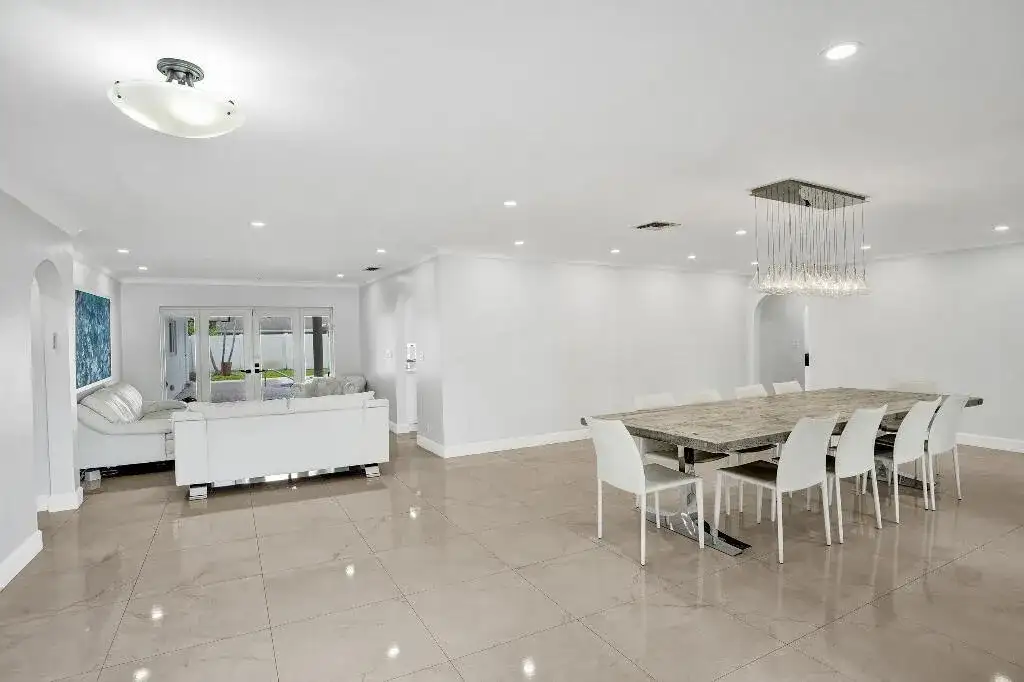 4900 N 36th Street, Hollywood FL 33021 photo 2