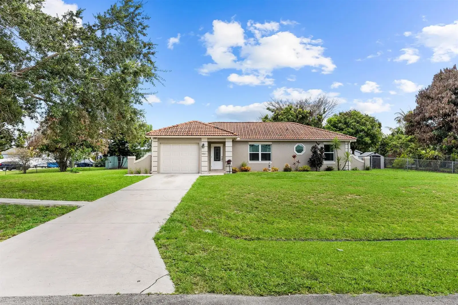 265 SW Dalton Circle, Port St. Lucie FL 34953 photo 2
