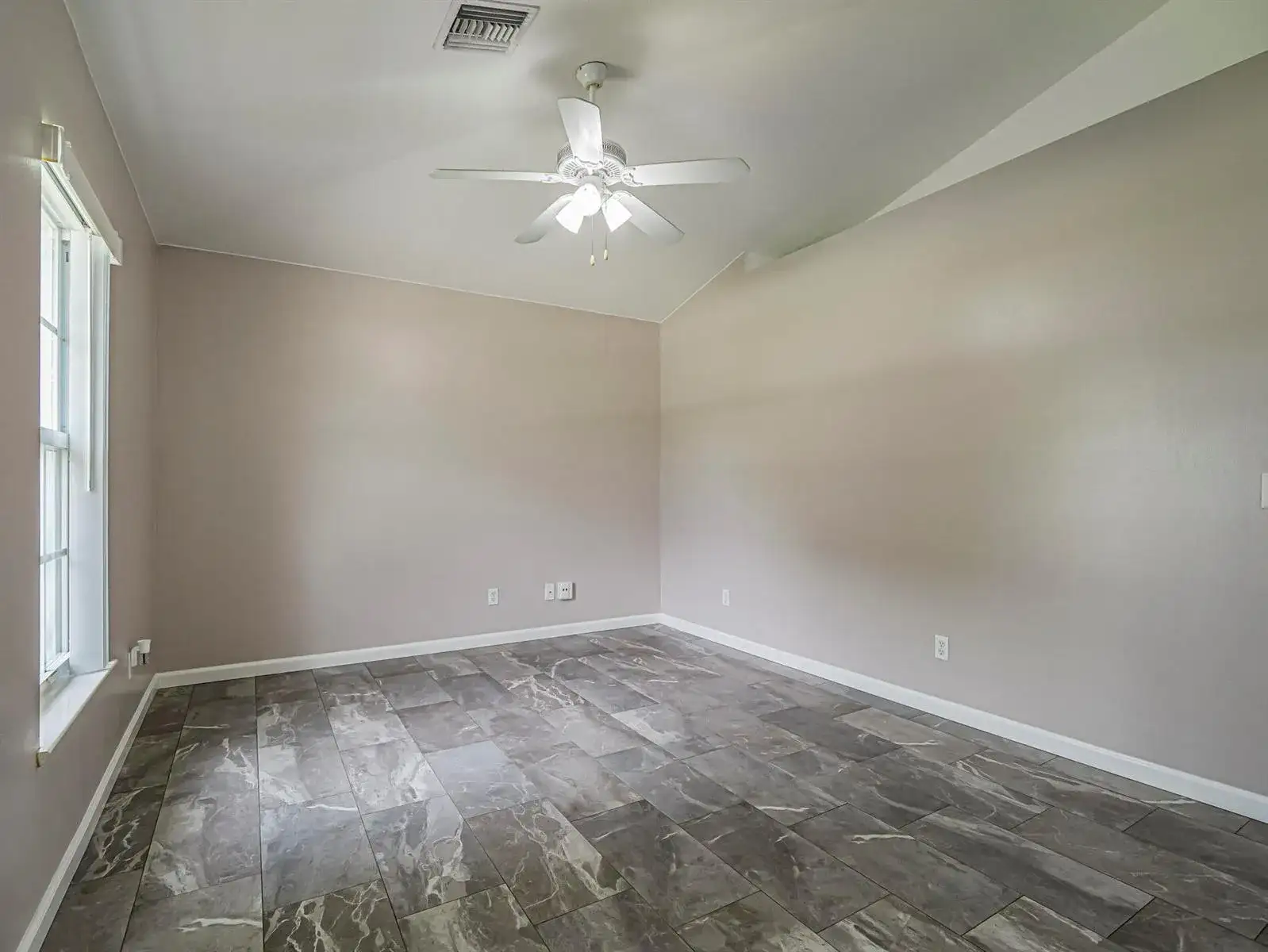 1456 25th Court SW, Vero Beach FL 32962 photo 5