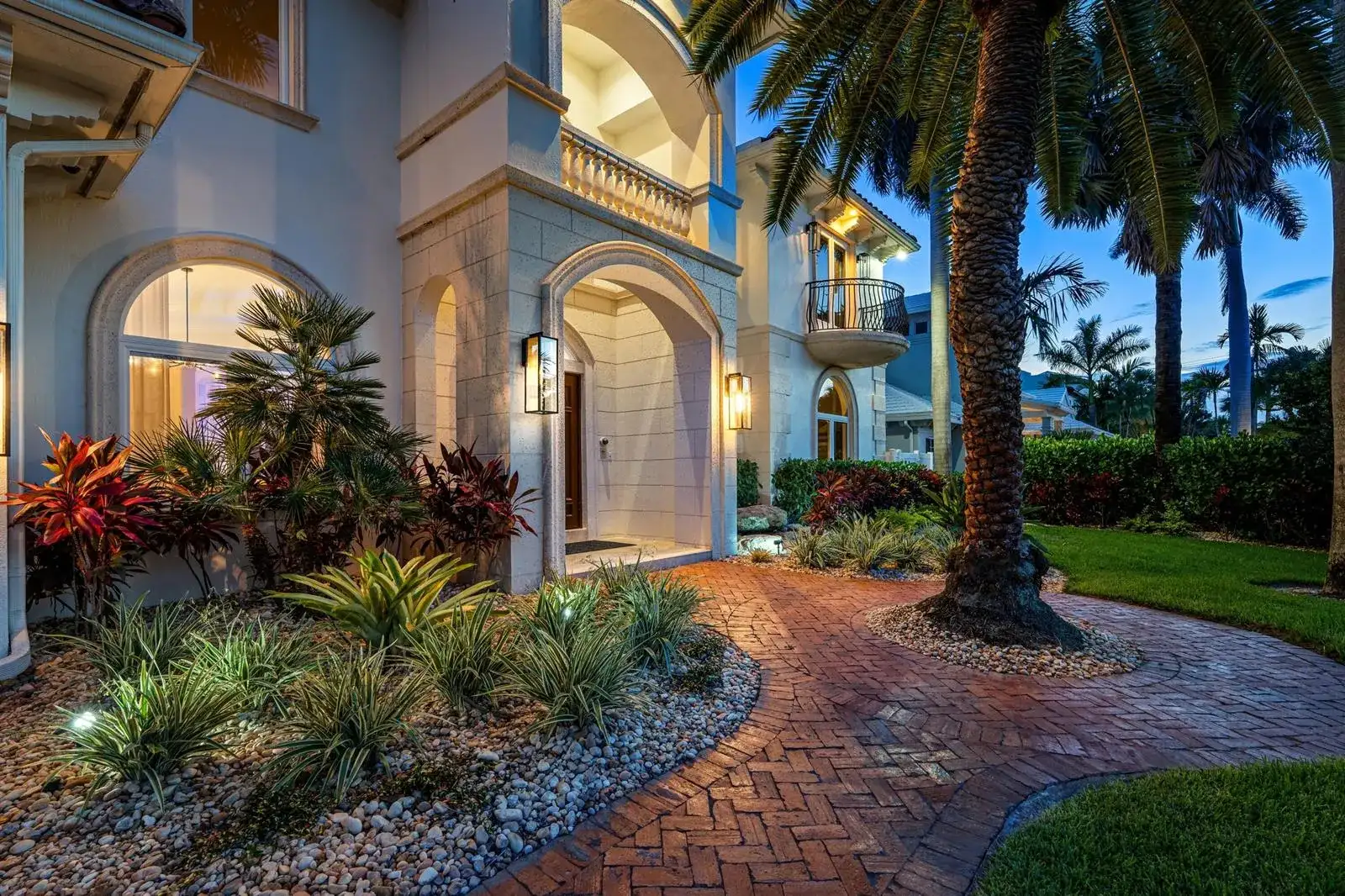 2320 NE 34th Court, Lighthouse Point FL 33064 photo 2