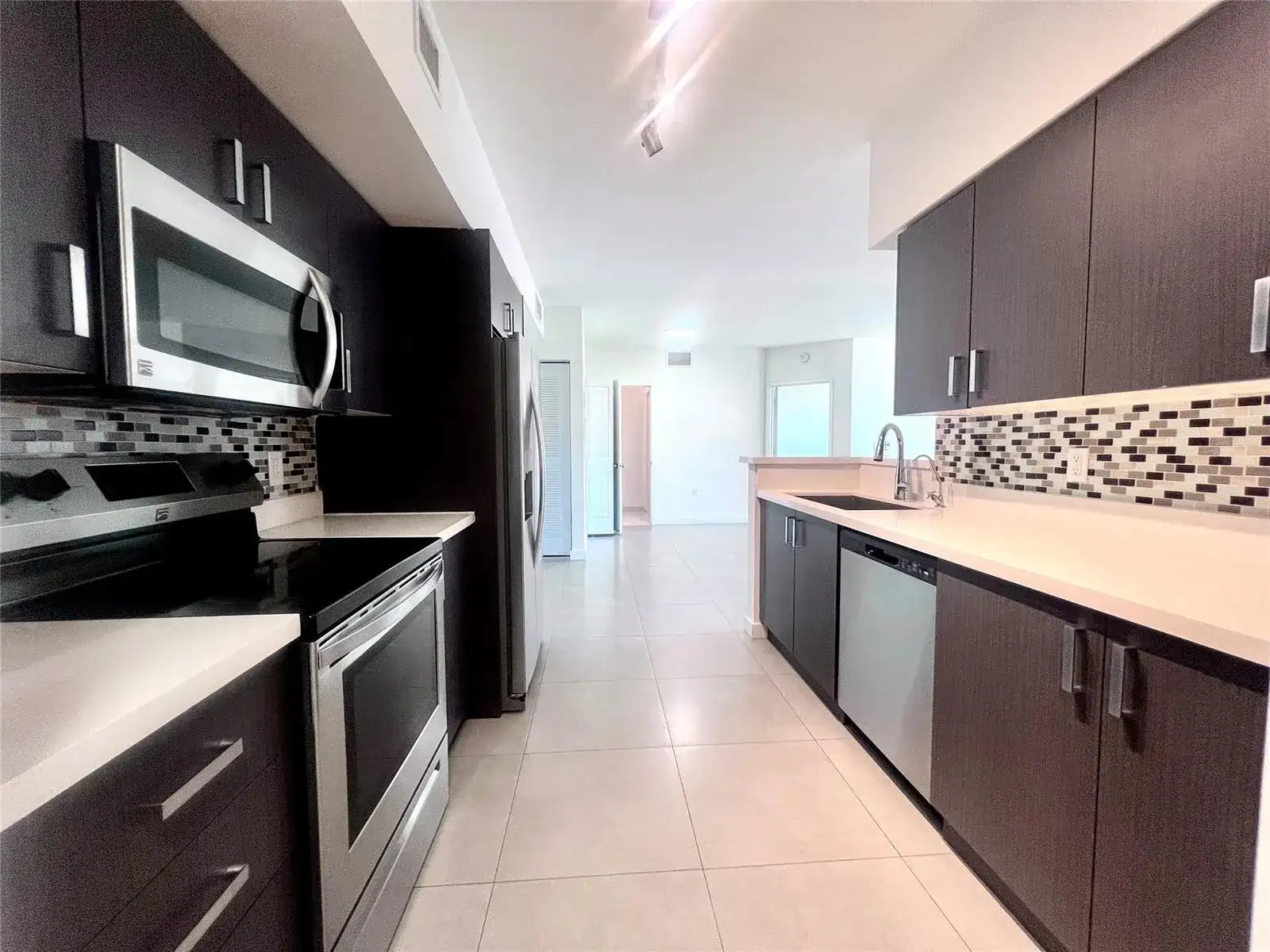 729 NW 2 Street # 501, Miami FL 33128 photo 2