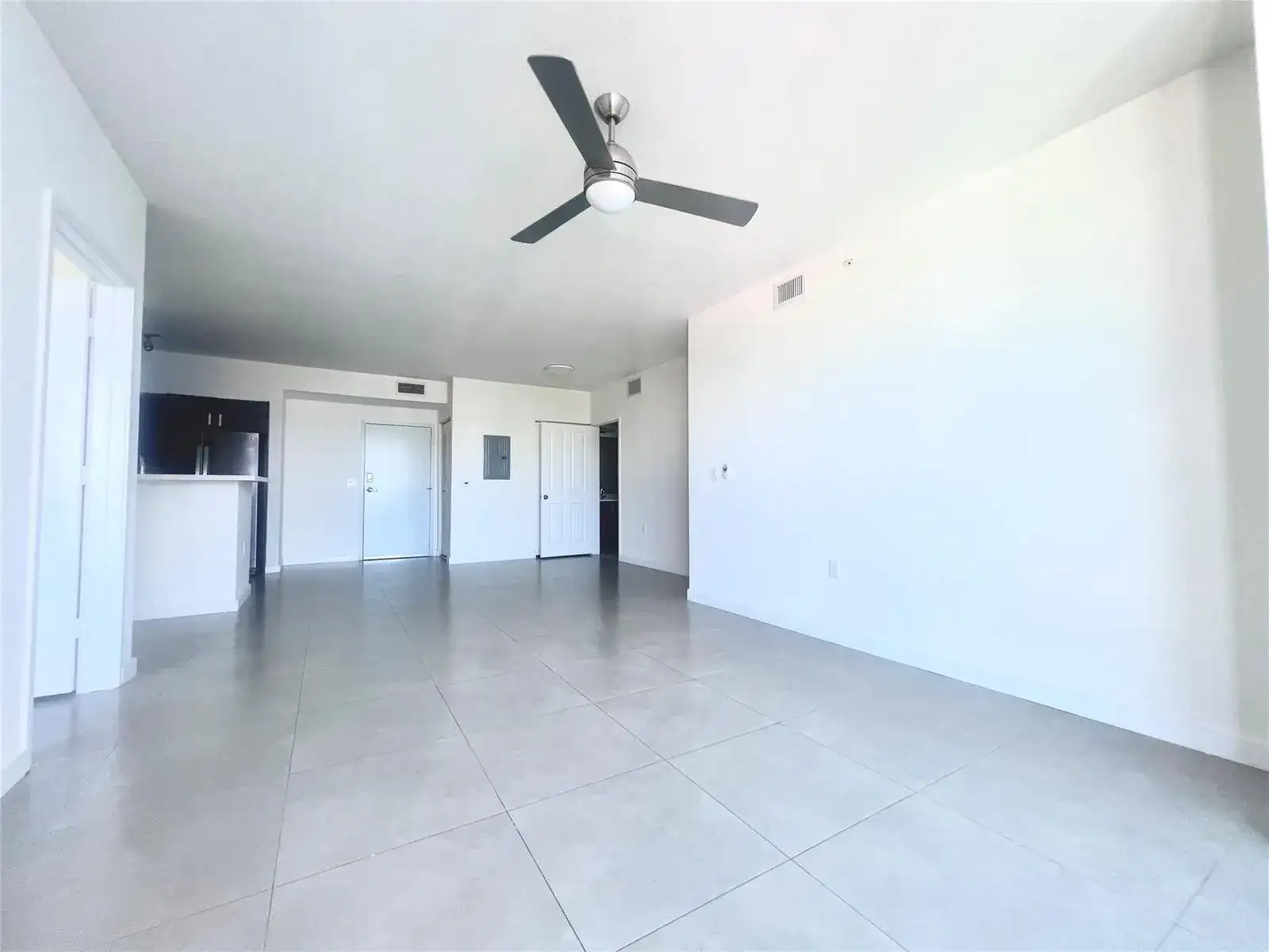 729 NW 2 Street # 501, Miami FL 33128 photo 3