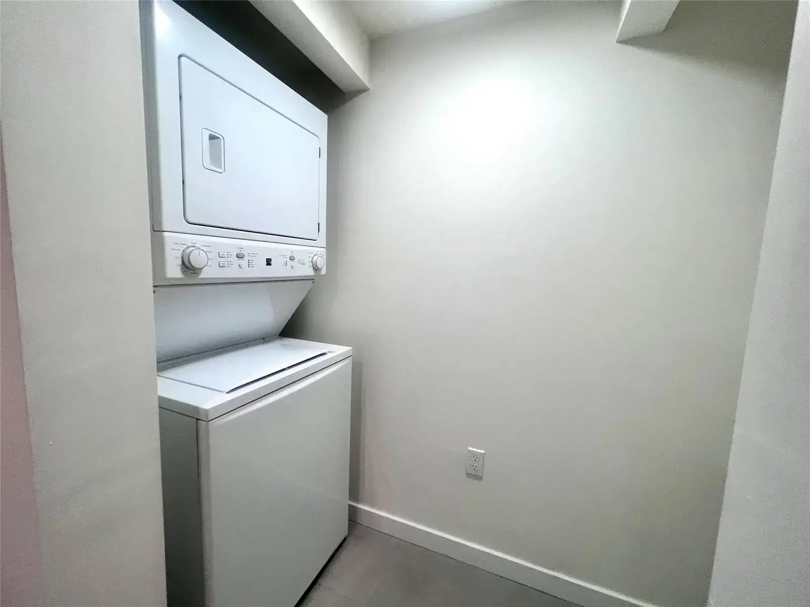 729 NW 2 Street # 501, Miami FL 33128 photo 4
