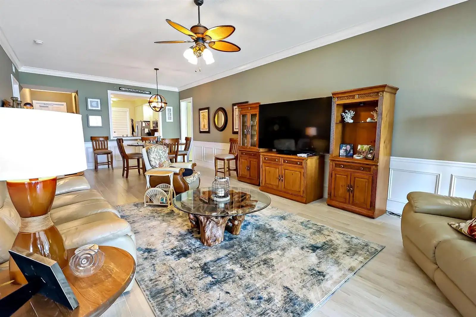 21 Harbour Isle Drive W, Fort Pierce FL 34949 photo 2