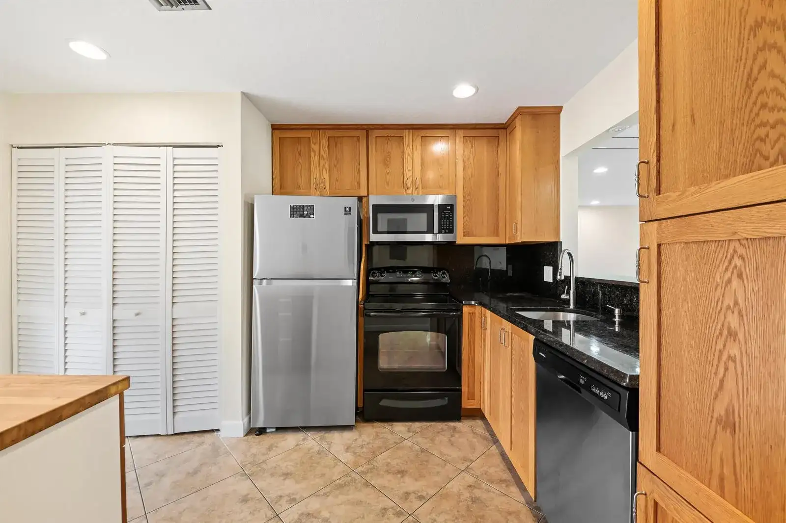 6673 Moonlit Drive, Delray Beach FL 33446 photo 5